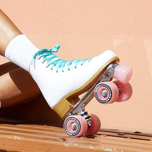 Load image into Gallery viewer, Impala Rollerskates - White
