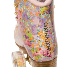 Load image into Gallery viewer, Impala Rollerskates - Cynthia Rowley Floral
